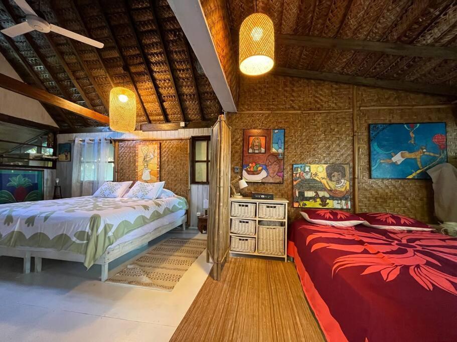 Fare Kirihai Teavaro Luaran gambar